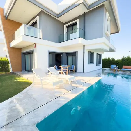 Alacati Villa Finch *